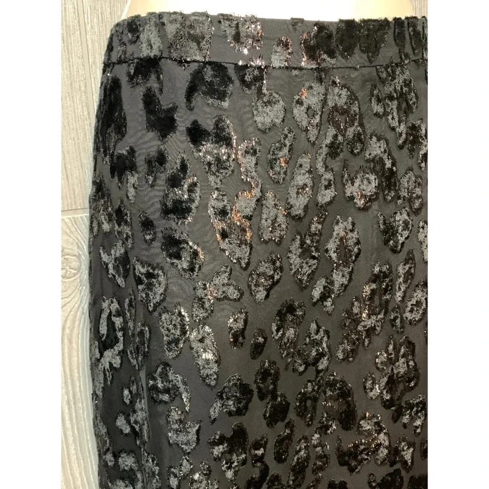 J. Crew Burnout Velvet Leopard Skirt 00 NWT $168 - Picture 3 of 5